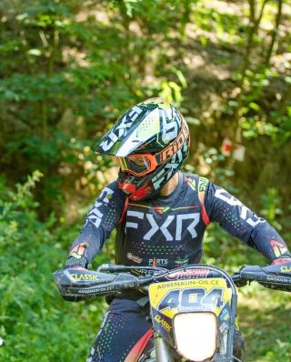 🆕🆒 Ryclé ohlédnutí za skvělou soutěží @enduroklub_mseno kde @adrenalinoil.cz je jedním z hlavních partnerů tohoto seriálu...